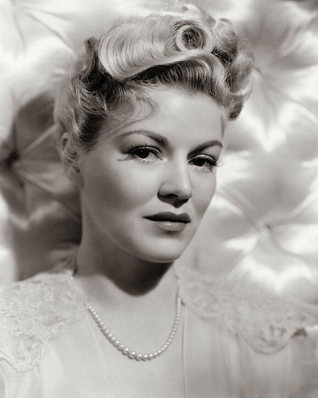 Anne Baxter